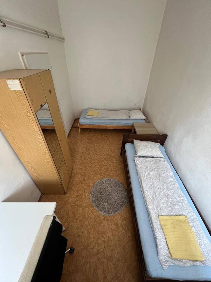 Apartamento Near Main Railway And Bus Station Brno Exterior foto