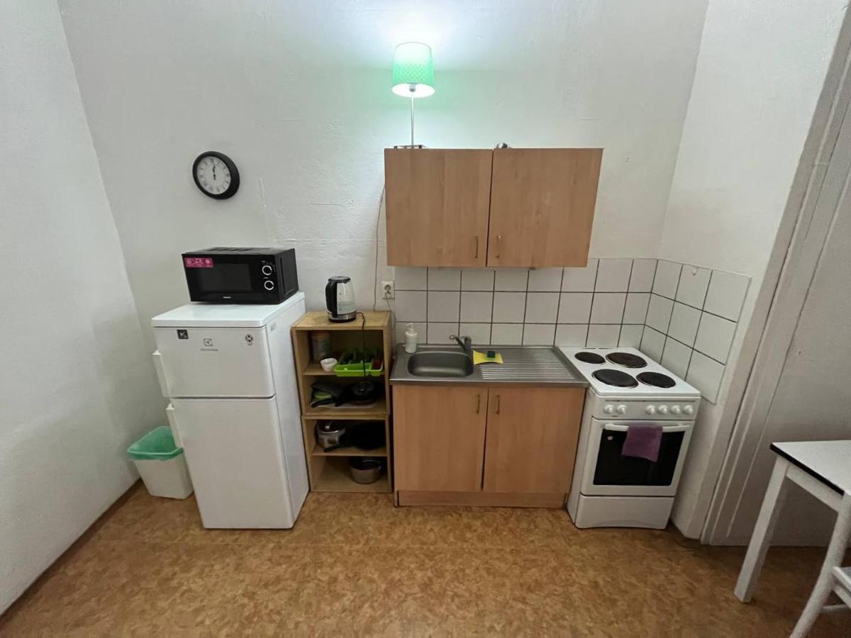 Apartamento Near Main Railway And Bus Station Brno Exterior foto